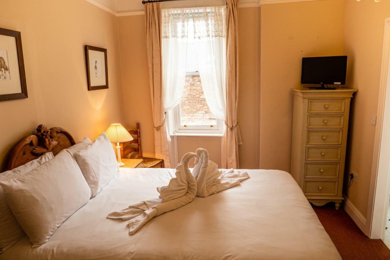 Prince Rupert House At The Red House Estate York Buitenkant foto